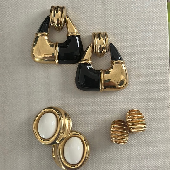 •VINTAGE GIVENCHY EARRING ESTATE SALE CLIP TRUNK SHOW MAXIMALIST• - Picture 2 of 8